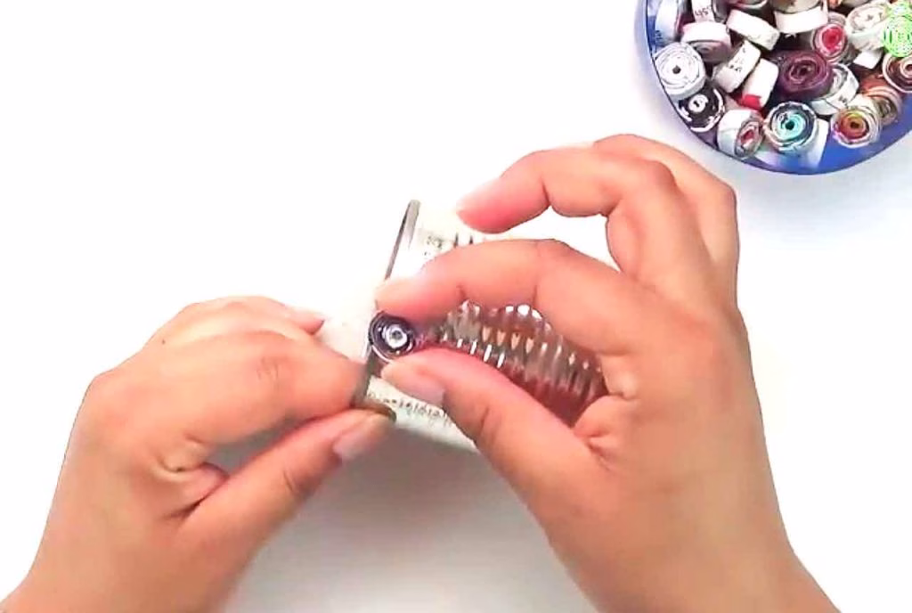 Cómo decorar latas de aluminio