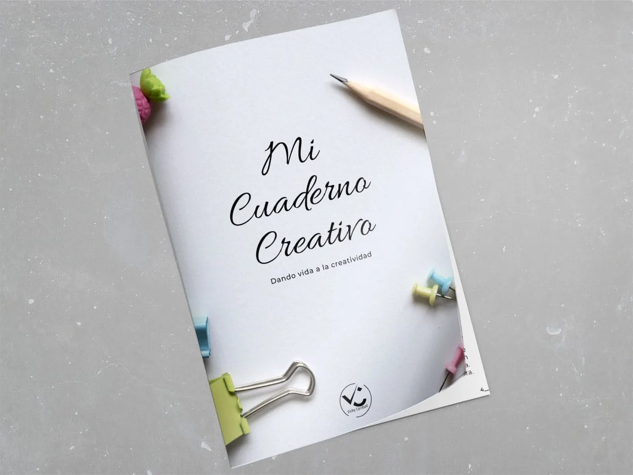 Calendario-mi-cuaderno-creativo-mockup3