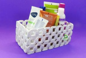 Cesta con papel periódico