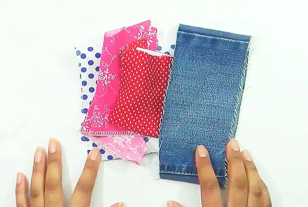 Broches con retazos