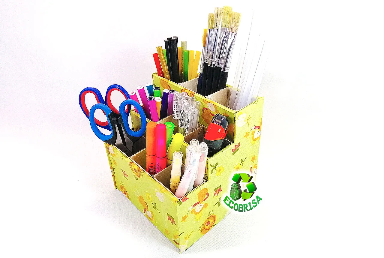 Organizador de escritorio reciclado