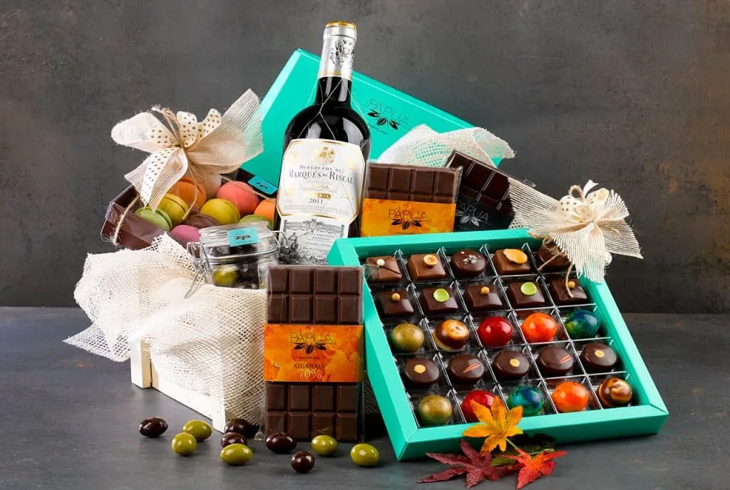 Cómo crear canastas navideñas personalizadas